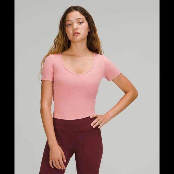 Lululemon Shirt Women’s 8 pink align tee crop workout running preppy summer - Picture 1 of 6